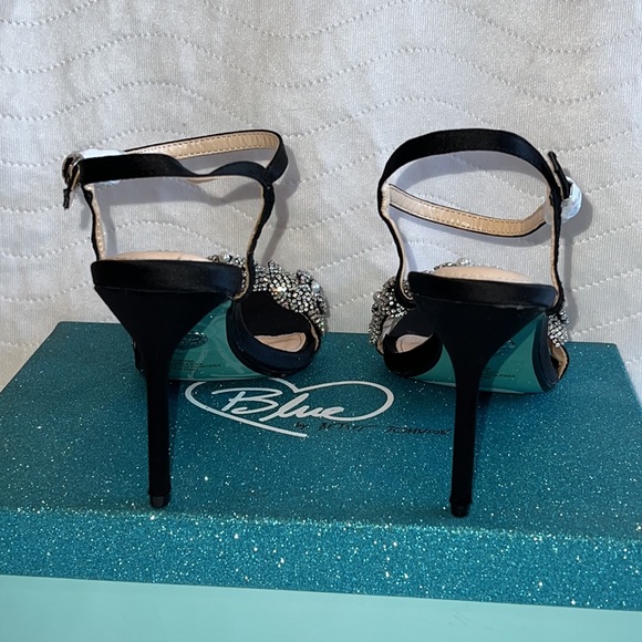 Blue by Betsey Johnson Black Satin Crystal Heels 👠 Size 7.5 NWT - Picture 8 of 16